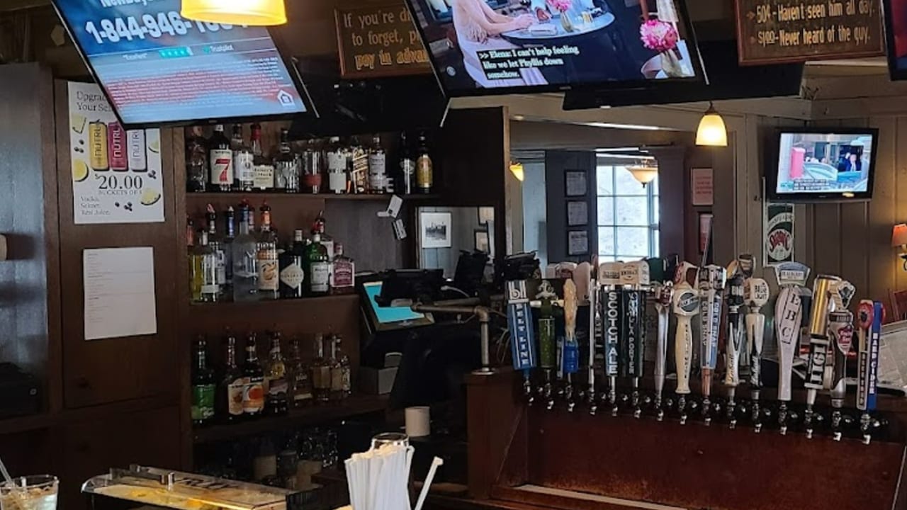 Bar photo 1